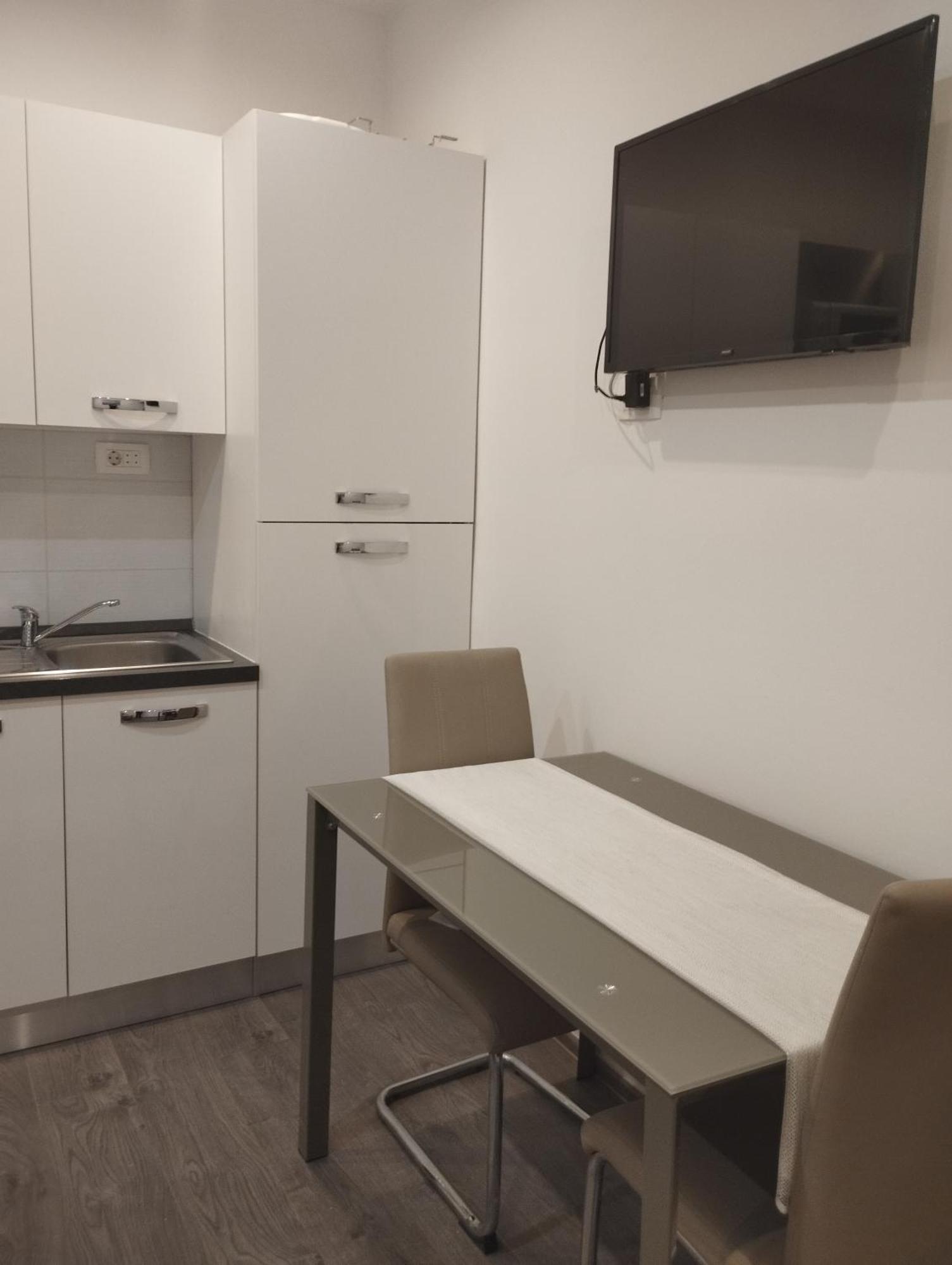 Apartman Adriatic 2 Apartment Kastela Ngoại thất bức ảnh